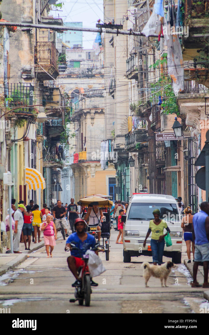 Streetlife in historic old Havana, (Habana Vieja) on an ordinary summer day Stock Photo