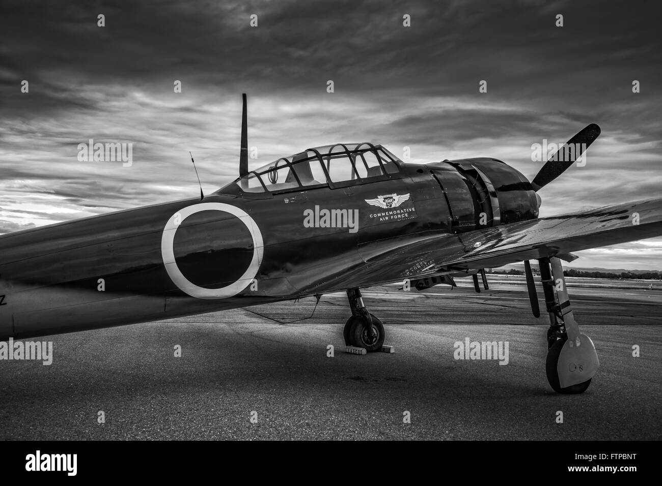 Japanese zero fighter world war 2 hires stock photography and images