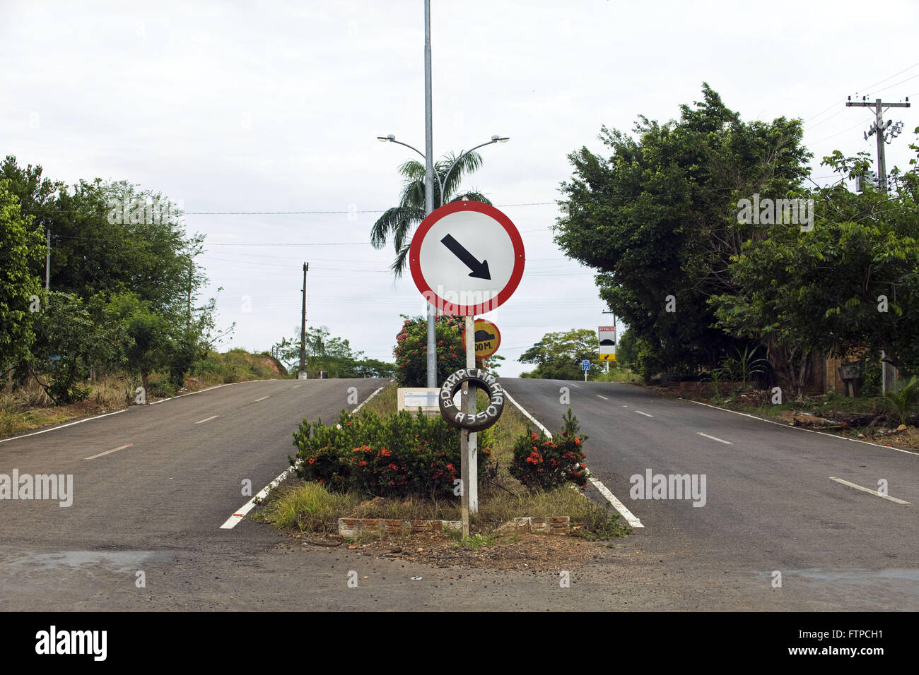 Signpost on the road of New London - District of Ji-Parana Stock Photo