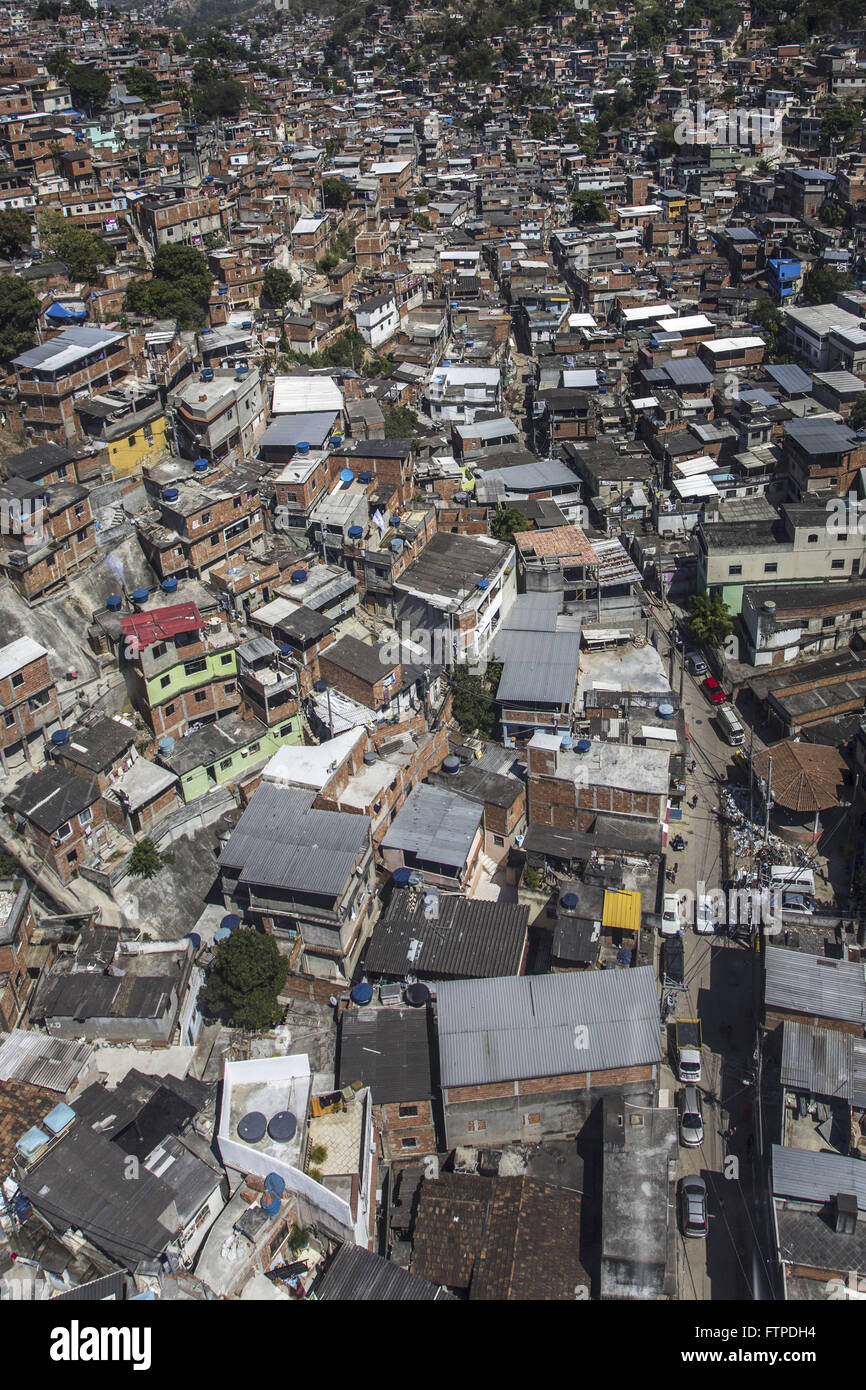 Favela Itarare - part of the group of favelas of Complexo do Alemao Stock Photo