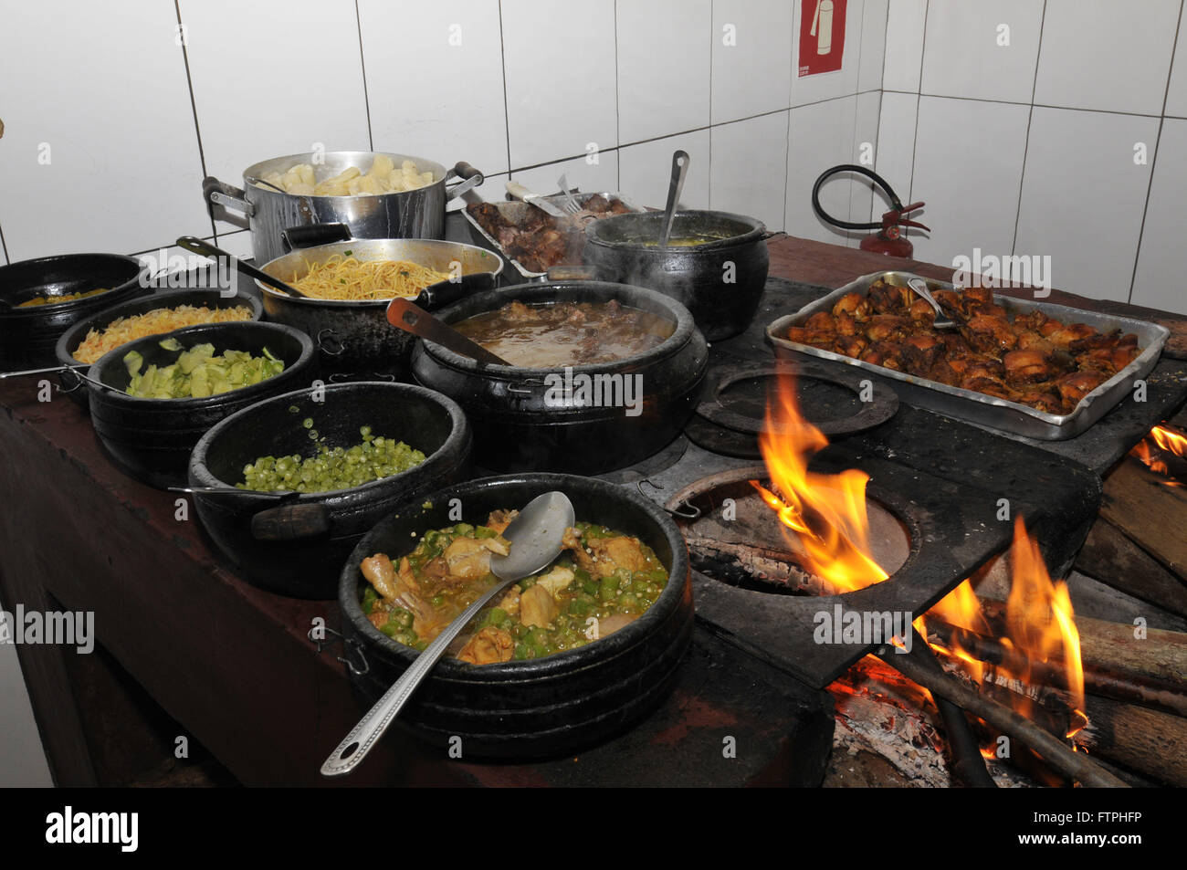 Victorian stove hires stock photography and images Alamy