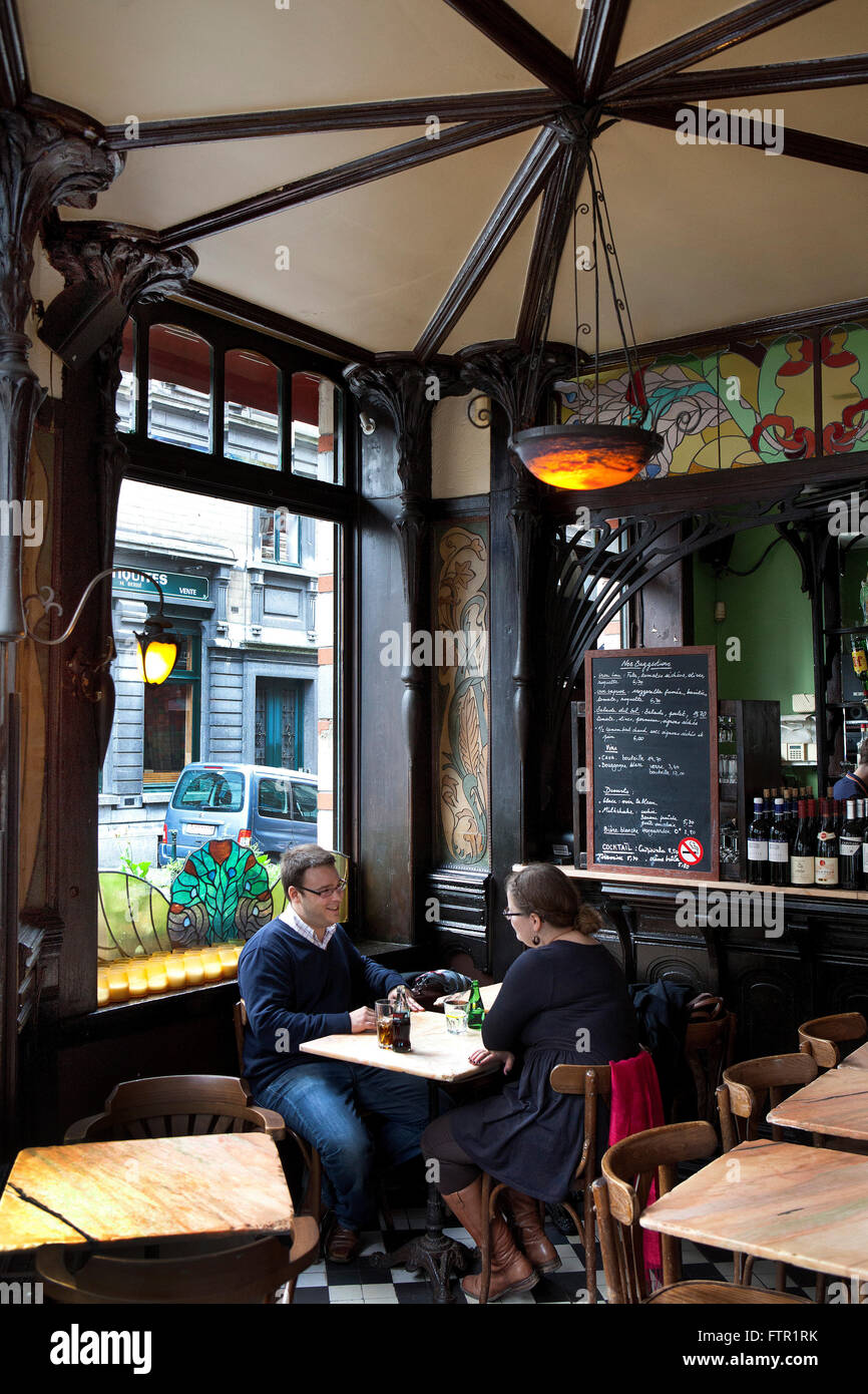 Art Nouveau Brussels: Le Perroquet restaurant Stock Photo