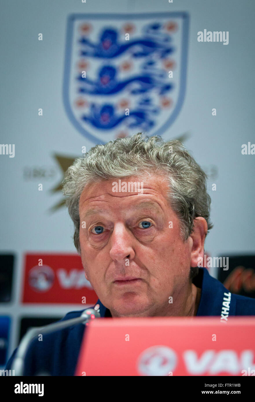 ENGLAND NATIONAL SOCCER MANAGER visual data 7