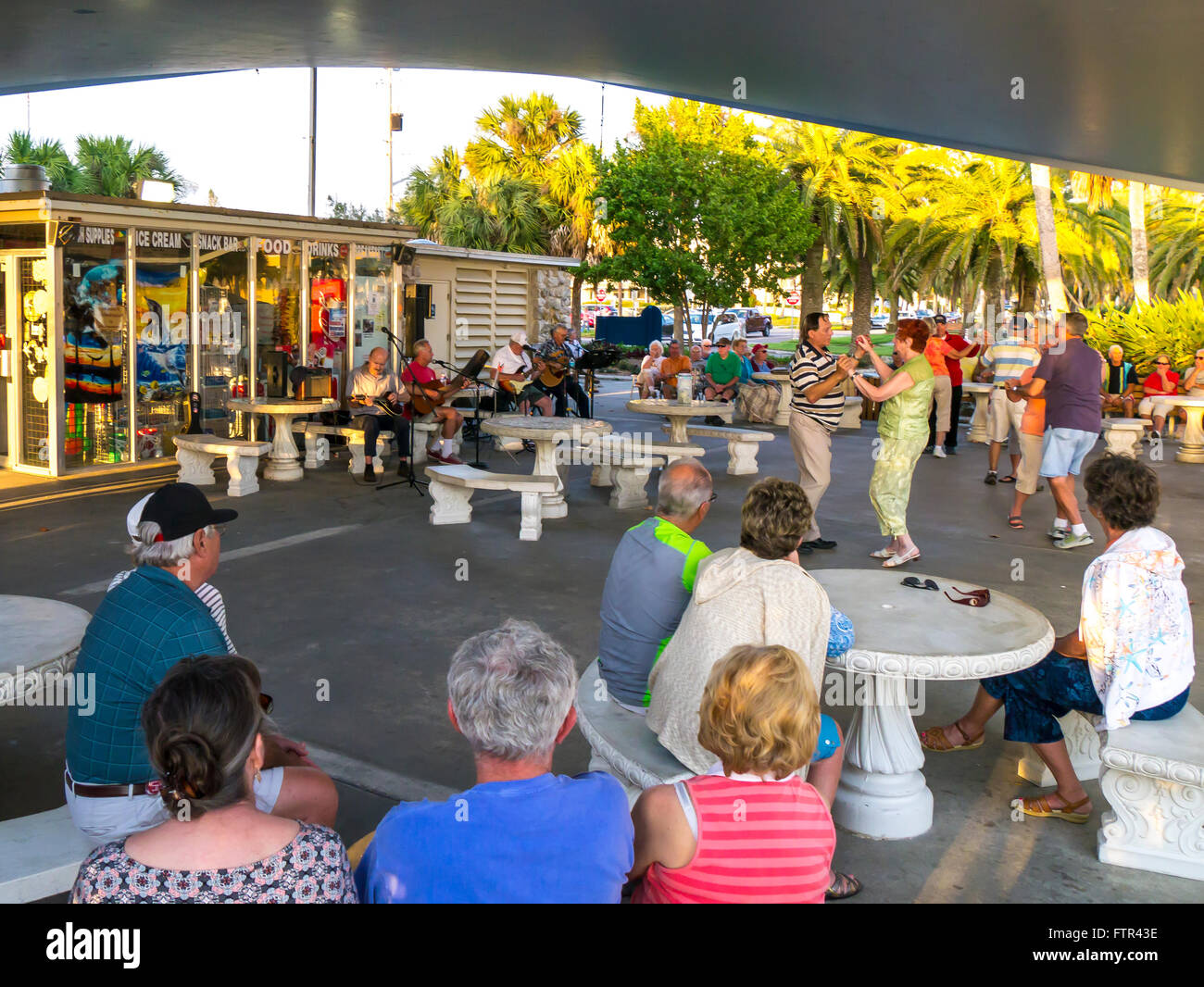 Music perfromers at Venice Beach Pavillion on the Gulf of Mexico in