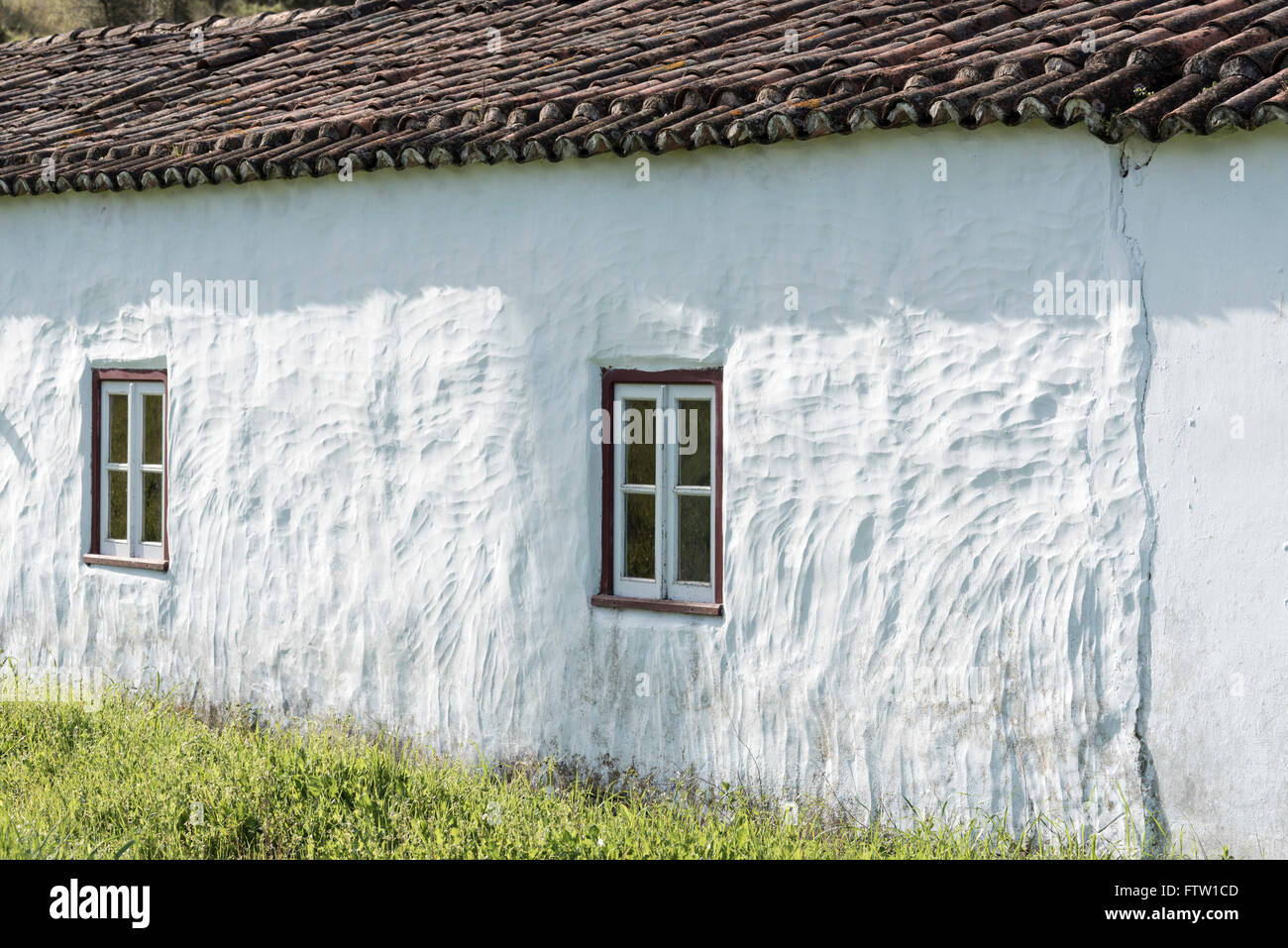 White washed windows hi-res stock photography and images - Alamy