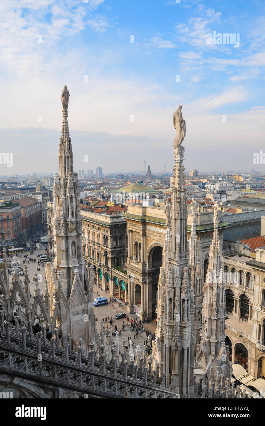 Statues at Duomo Milan Stock Photo Alamy