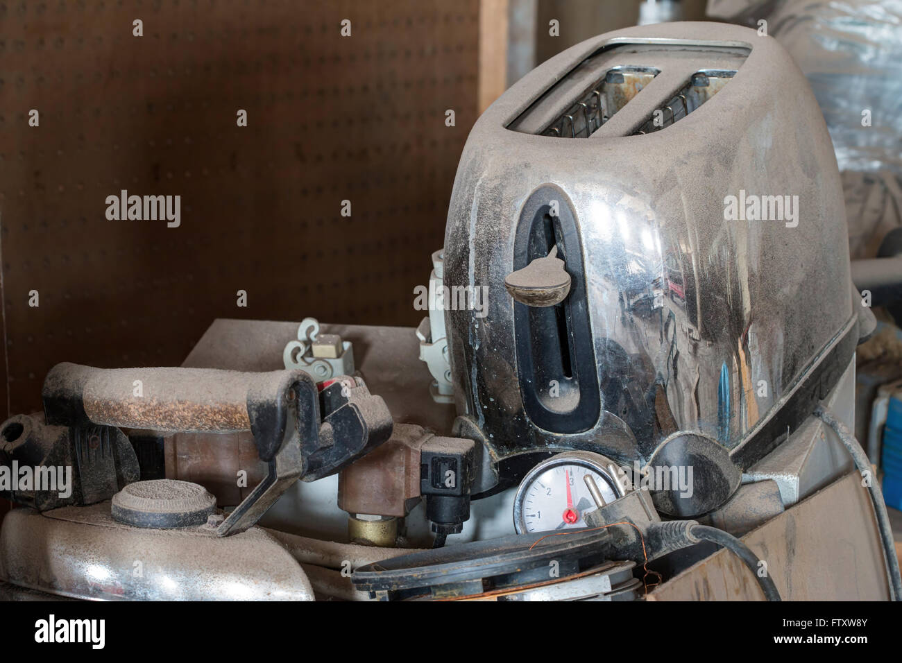 Useless junk Useless junk hi-res stock photography and images - Alamy