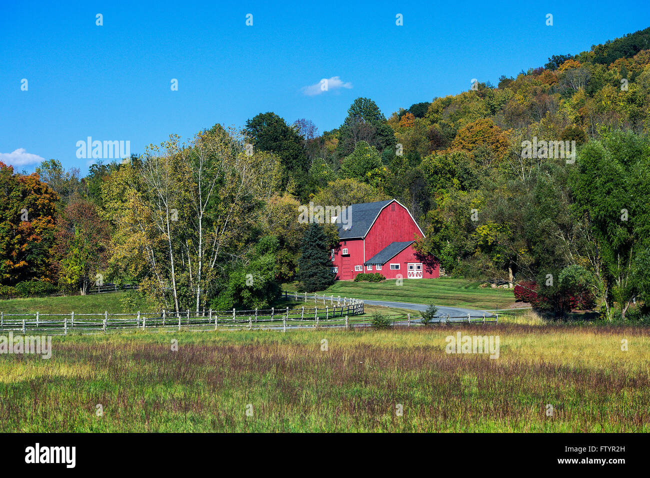 Red barn and farm, Kent, Connecticut, USA Stock Photo
