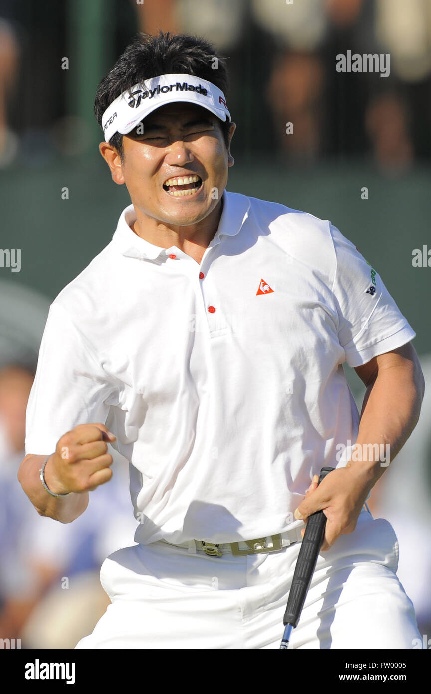 Chaska, MN, UNITED STATES. 16th Aug, 2009. Y.E. Yang of Korea celebrates after making a birdie putt on the 18th green to win the 2009 PGA Championship at Hazeltine National Golf Club on Aug 16, 2009 in Chaska, MN.ZUMA Press/Scott A. Miller © Scott A. Miller/ZUMA Wire/Alamy Live News Stock Photo