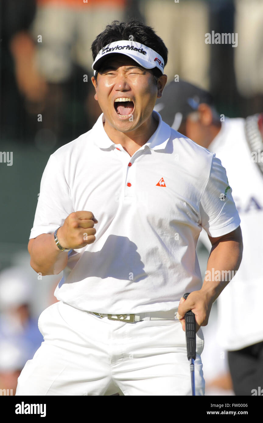 Chaska, MN, UNITED STATES. 16th Aug, 2009. Y.E. Yang of Korea celebrates after making a birdie putt on the 18th green to win the 2009 PGA Championship at Hazeltine National Golf Club on Aug 16, 2009 in Chaska, MN.ZUMA Press/Scott A. Miller © Scott A. Miller/ZUMA Wire/Alamy Live News Stock Photo