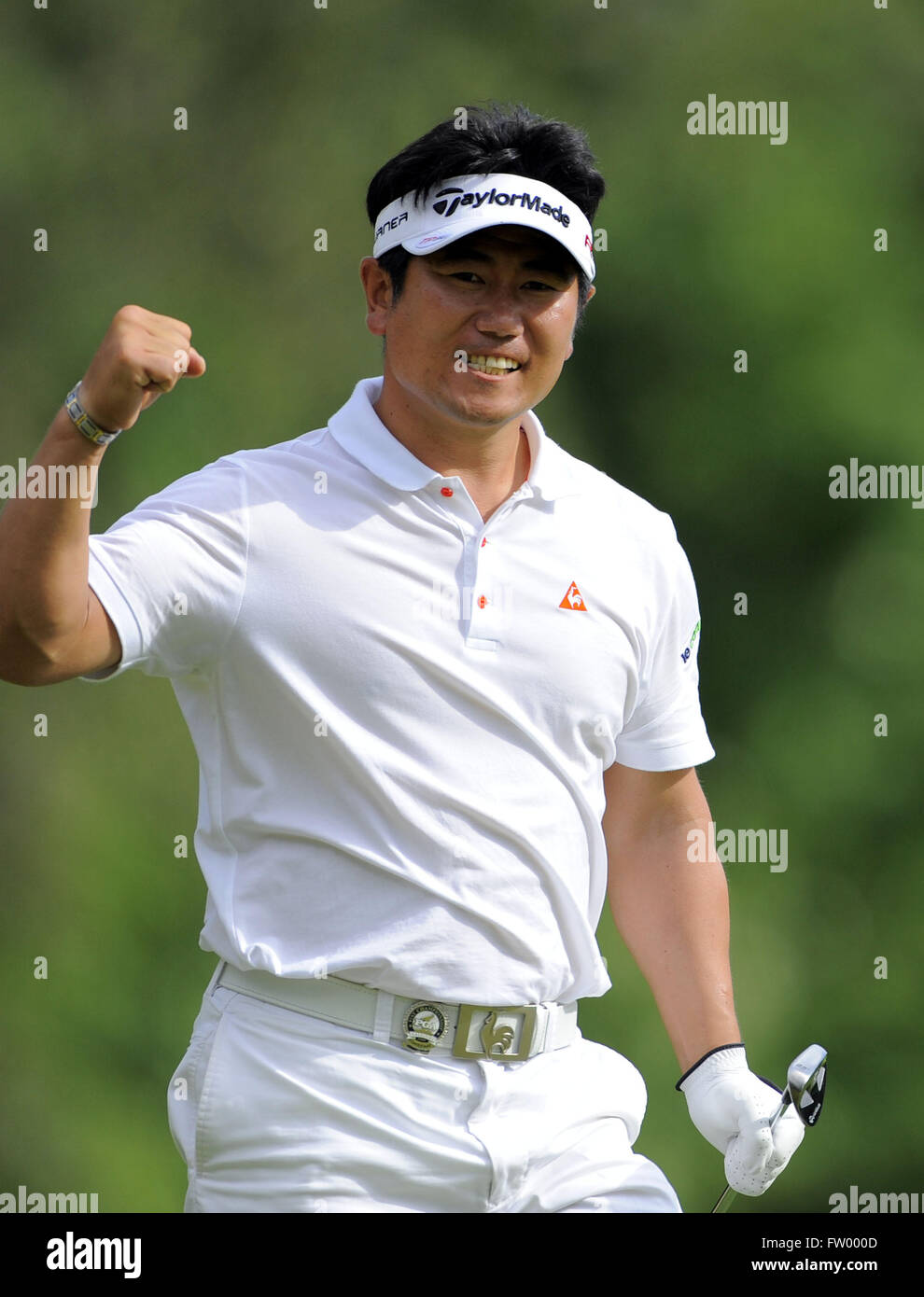 August 16, 2009 - Chaska, MN, UNITED STATES - Y.E. Yang of Korea celebrates after an eagle on the 14th hole during the final round of the 2009 PGA Championship at Hazeltine National Golf Club on Aug 16, 2009 in Chaska, MN...ZUMA Press/Scott A. Miller (Credit Image: © Scott A. Miller via ZUMA Wire) Stock Photo