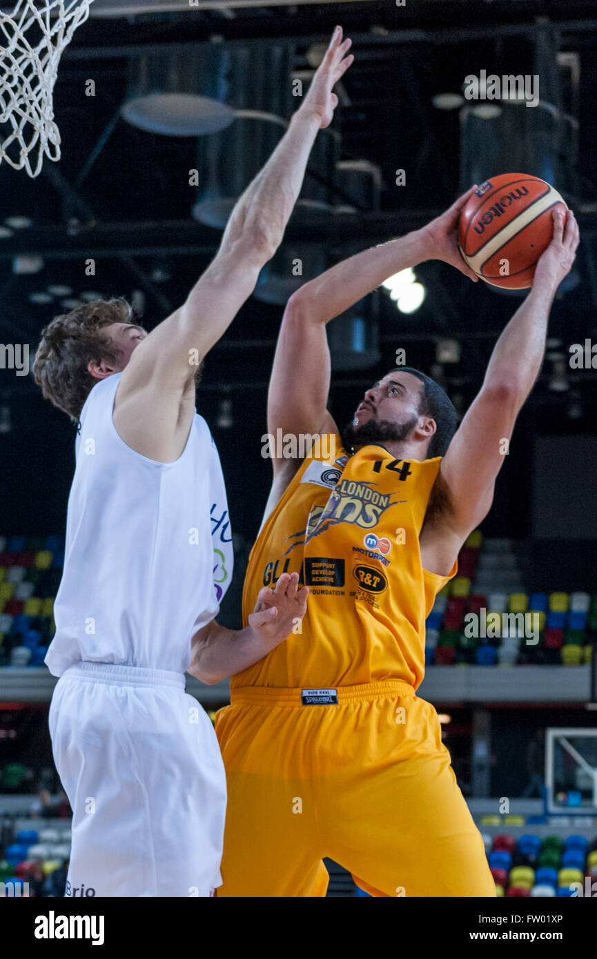 London, UK. 30th March 2016. Lions forward (14), Jamal Williams, attempts to shoot, as London Lions play Cheshire Phoenix in the British Basketball League (BBL) game at the Copper Box , Queen Elizabeth Olympic Park. Final score - London Lions 79, Cheshire Phoenix 69.  Credit:  Stephen Chung / Alamy Live News Stock Photo
