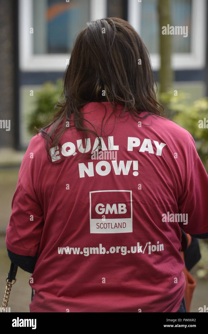 Motherwell, North Lanarkshire, GBR - 31 March: GMB Scotland members and supporters took part in a demonstration for equal pay on Thursday 31 March 2016 in Motherwell, North Lanarkshire. The Union is calling on North Lanarkshire council to settle their claims or face legal action. Stock Photo