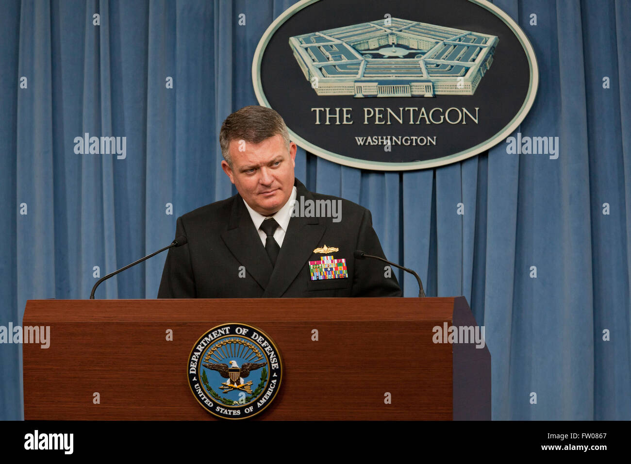 Thursday, March 30, 2016, Washington, DC USA: United Kingdom Maj. Gen. Doug Chalmers, deputy commander, Strategy and Sustainment (S&S) Combined Joint Task Force - Operation Inherent Resolve, briefs media via live video from Southeast Asia to provide an update on operations. Credit:  B Christopher/Alamy Live News Stock Photo