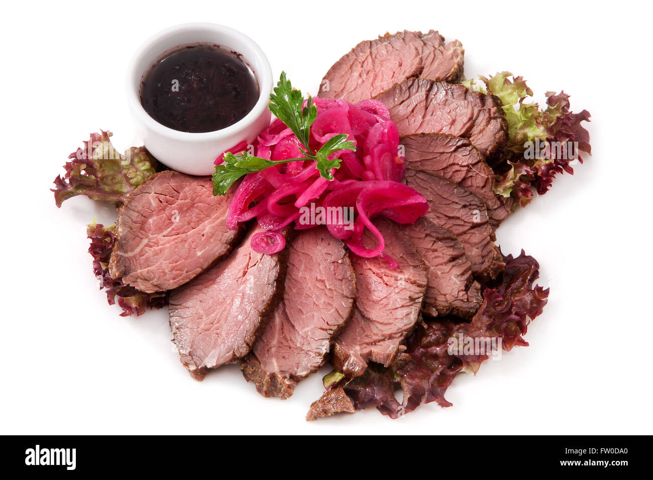 Cold Rear Beef With Cold roast beef with sauce and onions Stock Photo - Alamy
