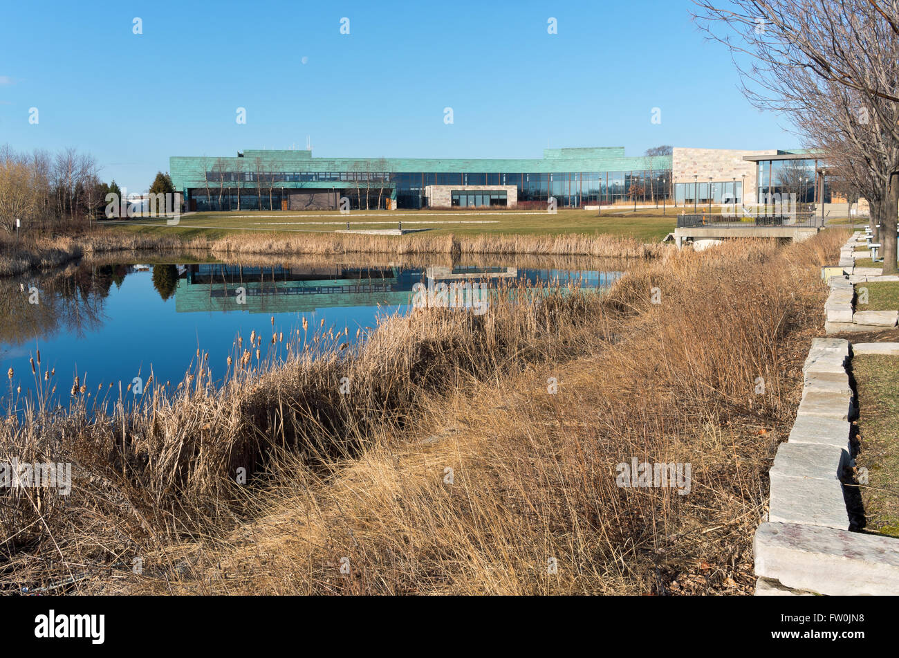 civic plaza building and grounds containing city hall police headquarters and arts center of bloomington minnesota Stock Photo