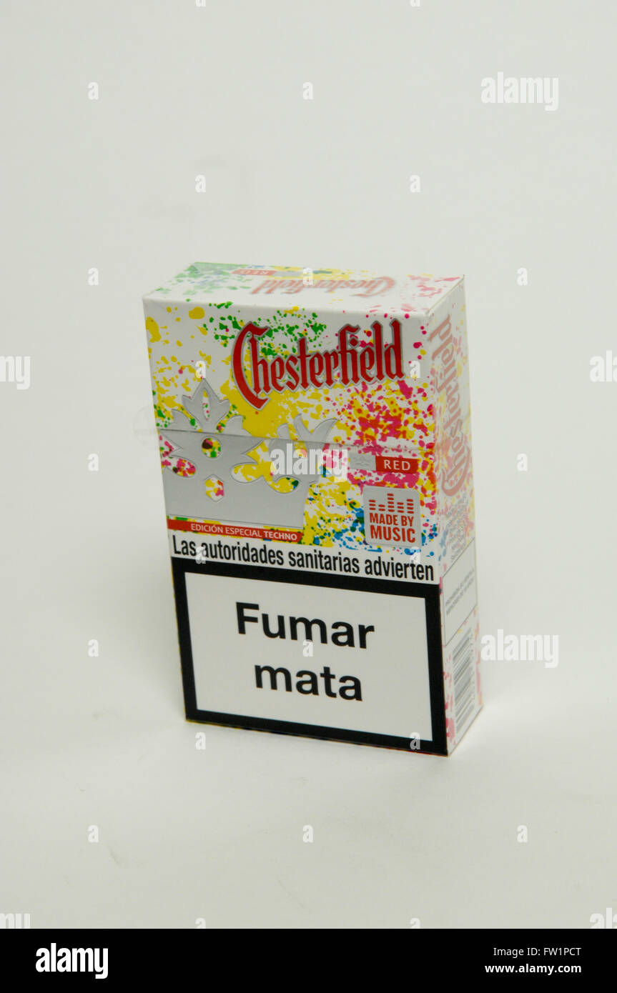 Chesterfield Red Cigarette Tobacco packet Stock Photo Alamy