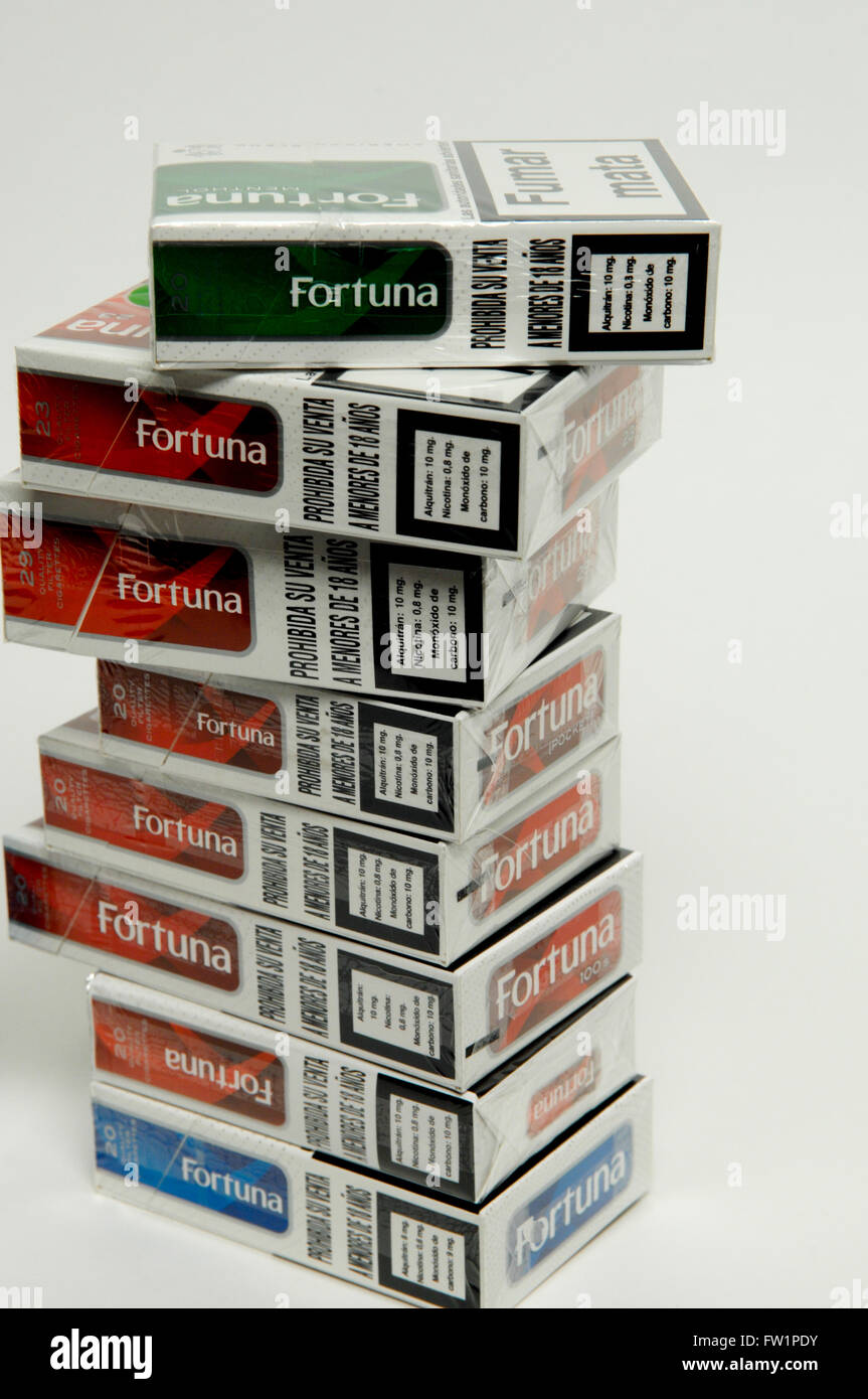 Packets of tobacco hires stock photography and images Alamy