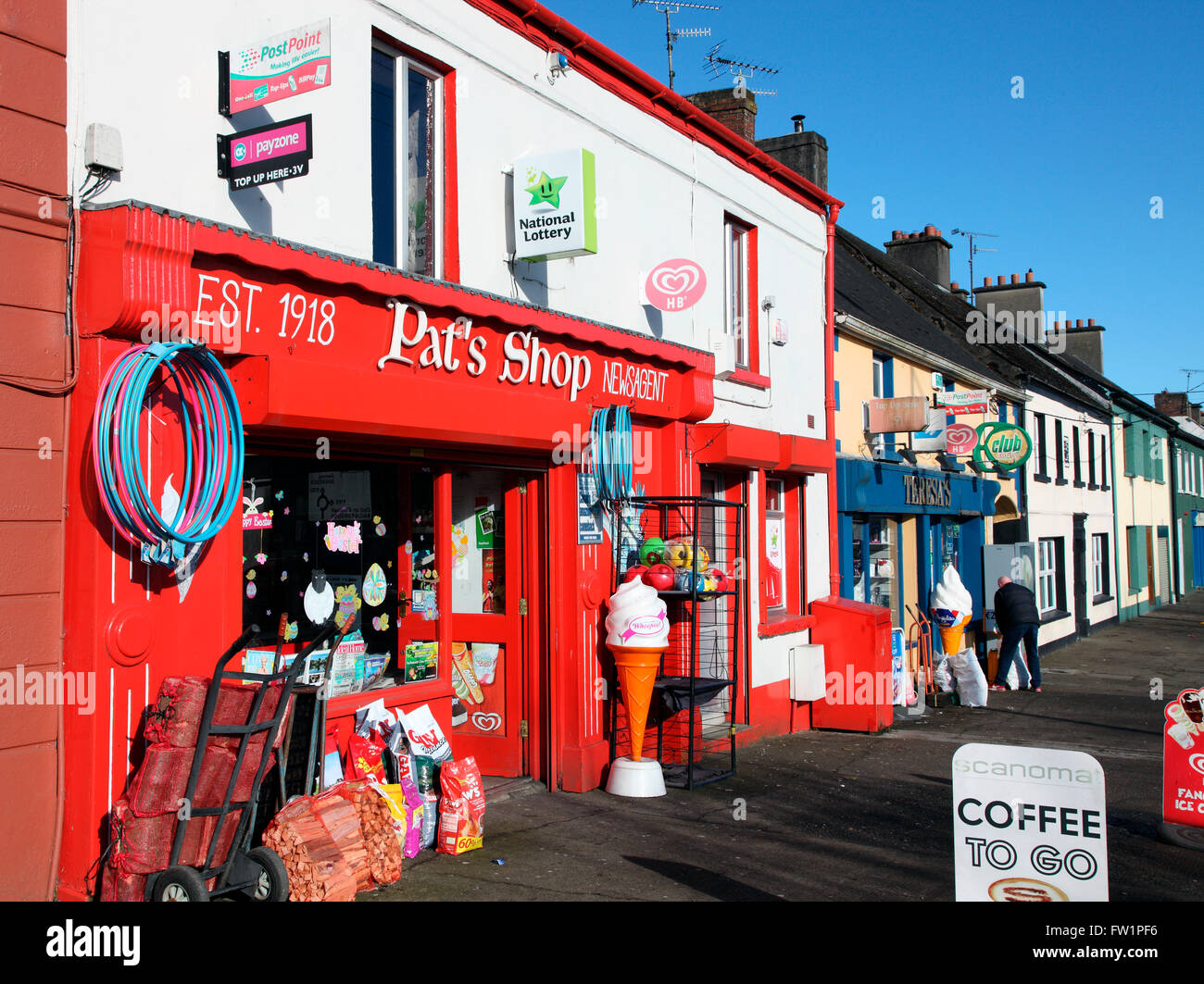 Pat's Shop and Teresa's in Main street Kingscourt Stock Photo