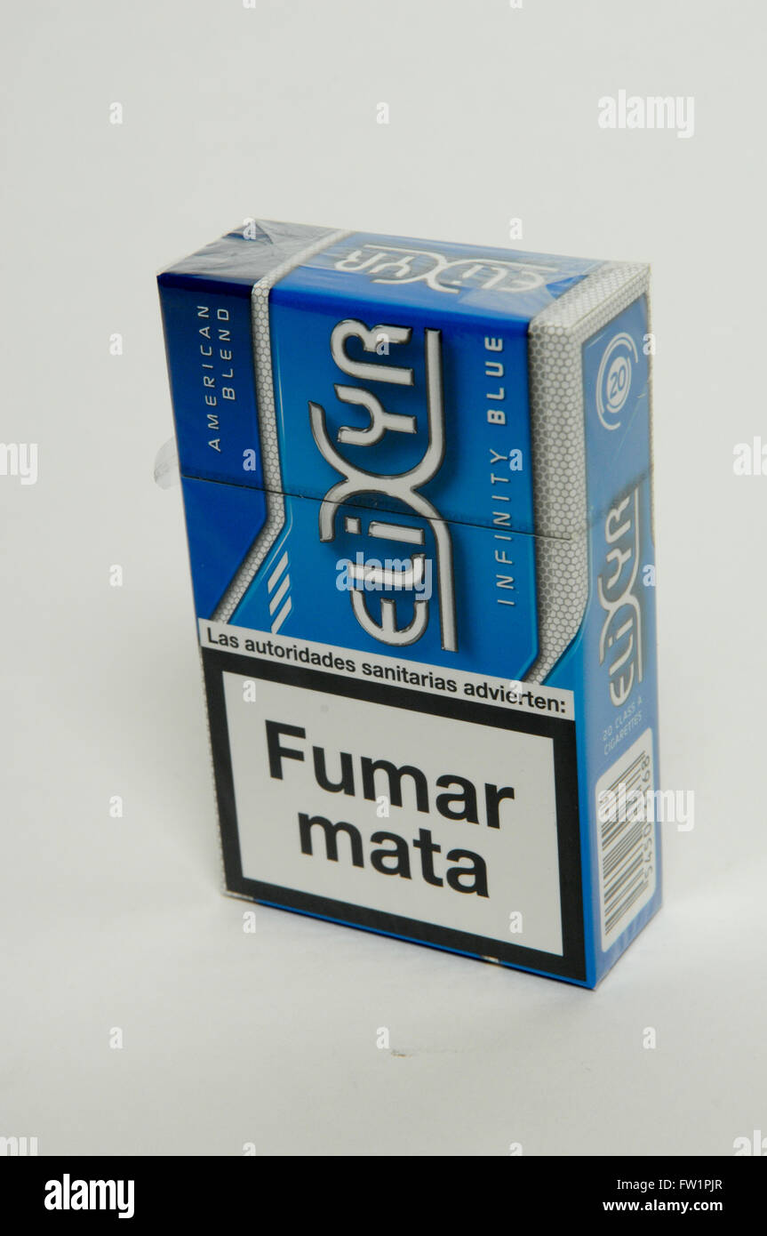 Elxyr Infinity Blue Packet of tobacco Stock Photo