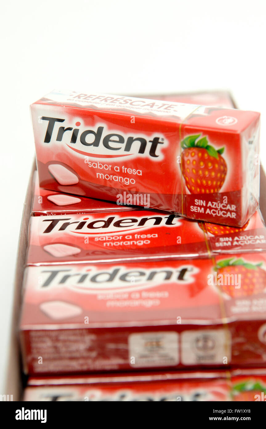 Trident gum hi-res stock photography and images - Alamy