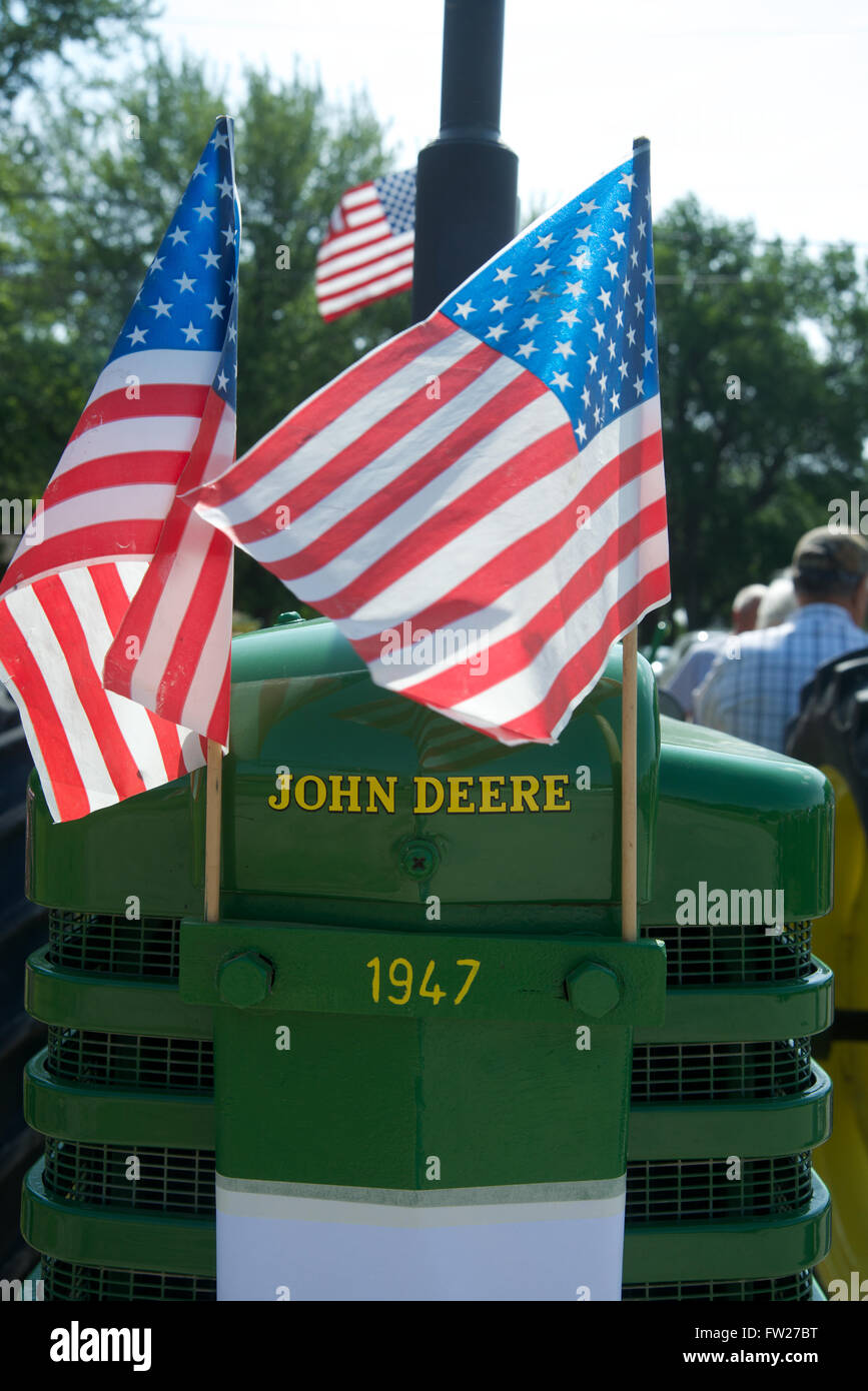 Americus Christmas Parade 2022 Tractors Parade High Resolution Stock Photography And Images - Alamy