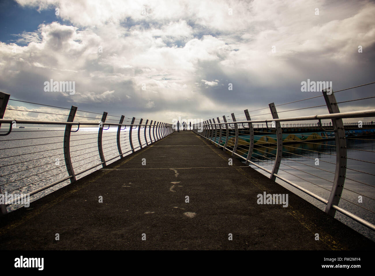 Breakwater railings hi-res stock photography and images - Alamy