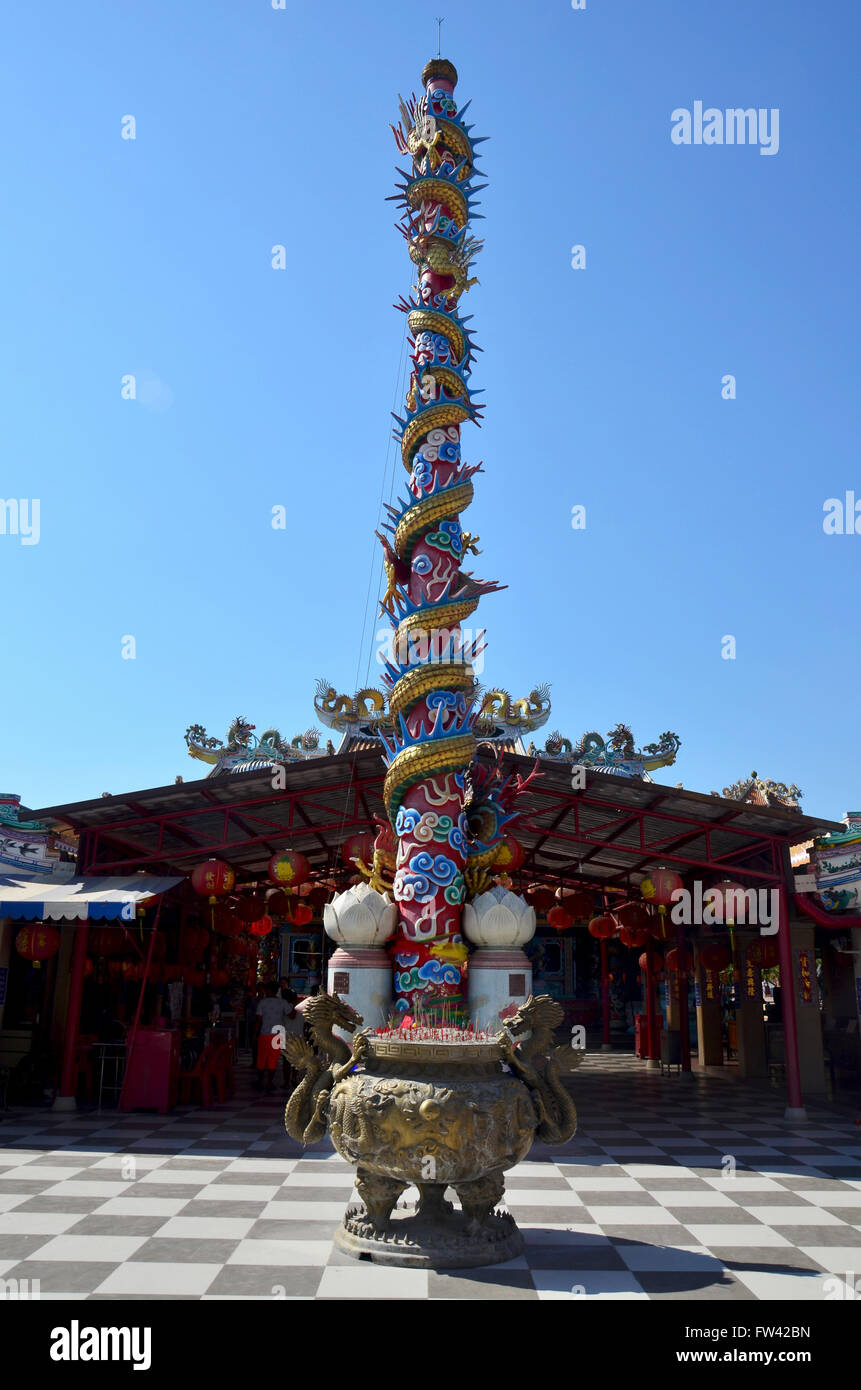Dragon pillar at Chinese Temple in Suphanburi Thailand Stock Photo Alamy