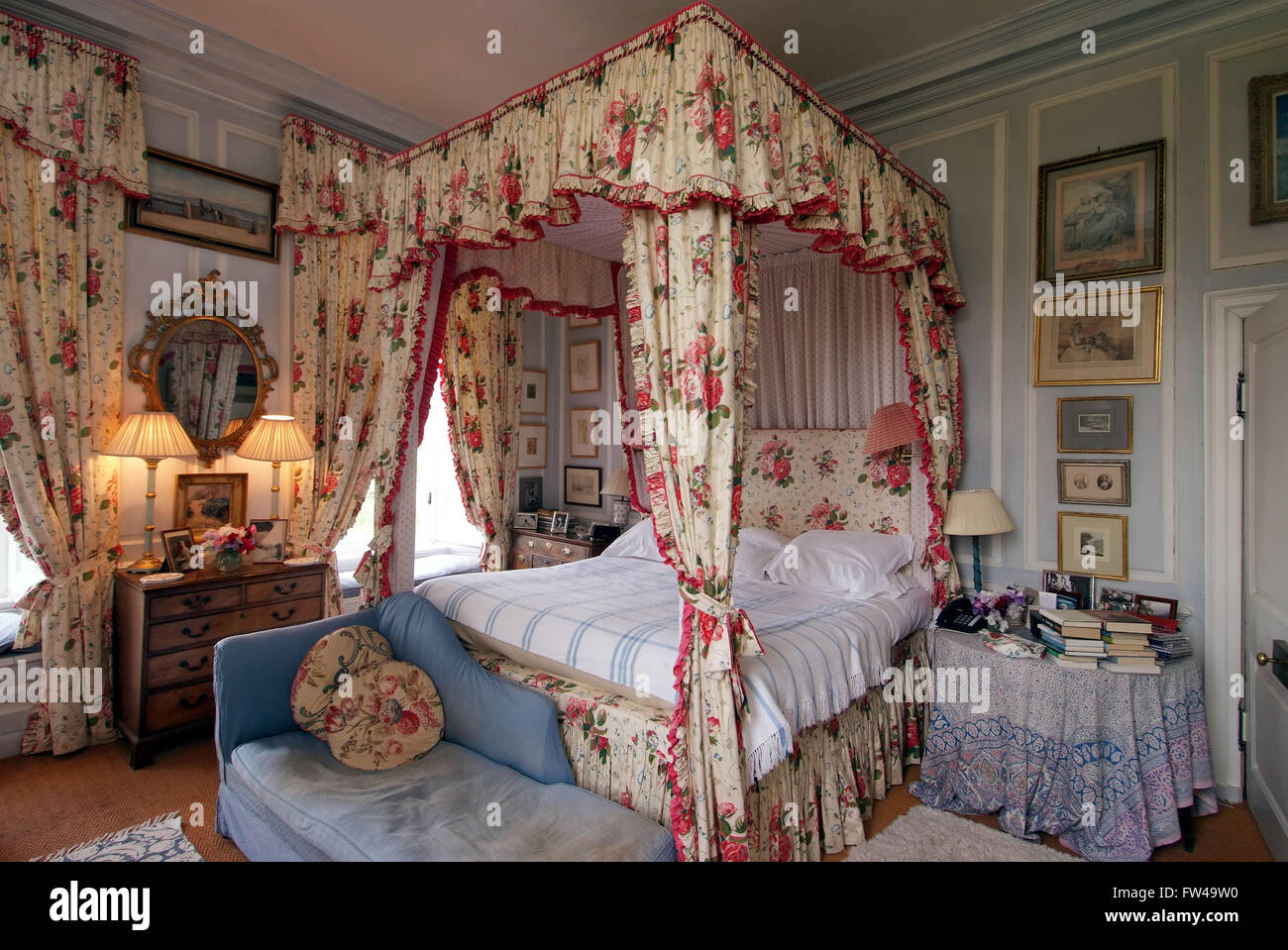 Puslinch House,Yealmpton,Devonshire,UK,a large mansion