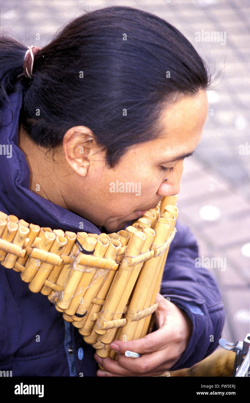 INST Woodwind Panpipes Antara pictured being played. Ecuador. FZ
