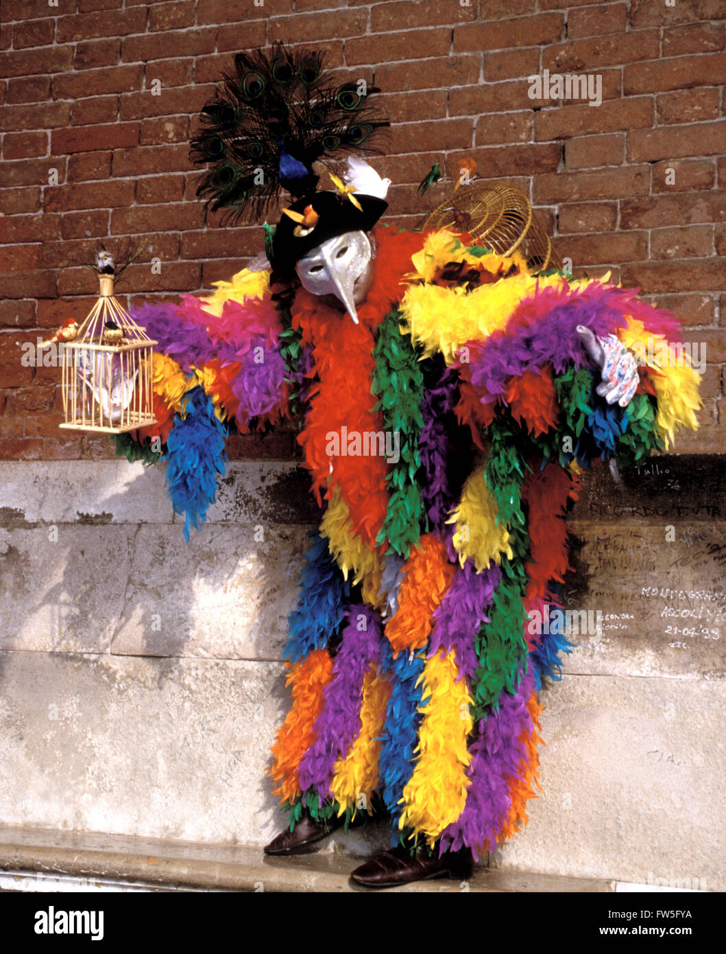 Masked costumed figure with birdcage - Papageno from Wolfgang Amadeus  Mozart 's opera 'The Magic Flute'. Comedia dell'Arte Stock Photo - Alamy
