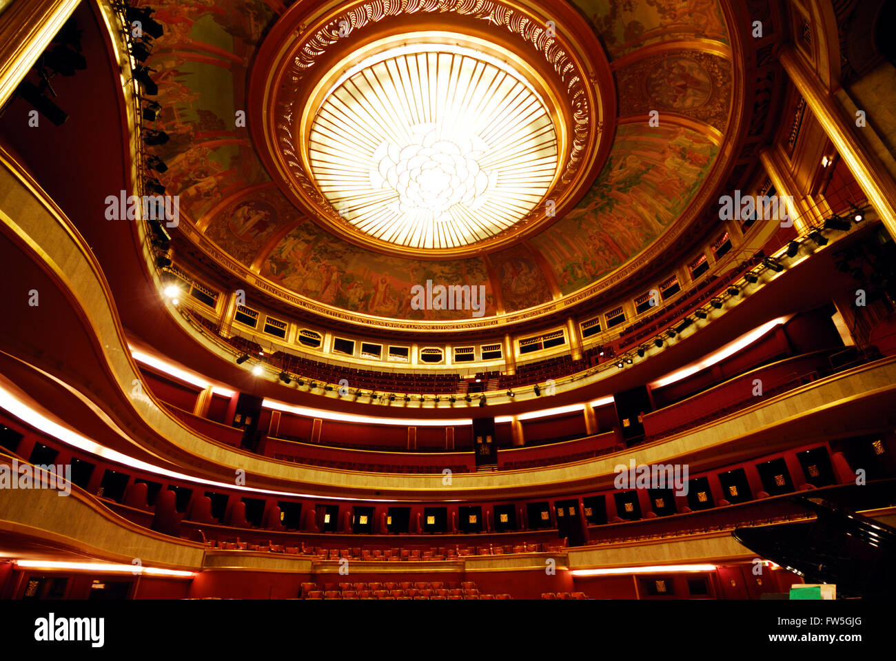 Théâtre des Champs-Élysées - Paris. Inside view of auditorium, with glass dome & organ pipes. Stock Photo