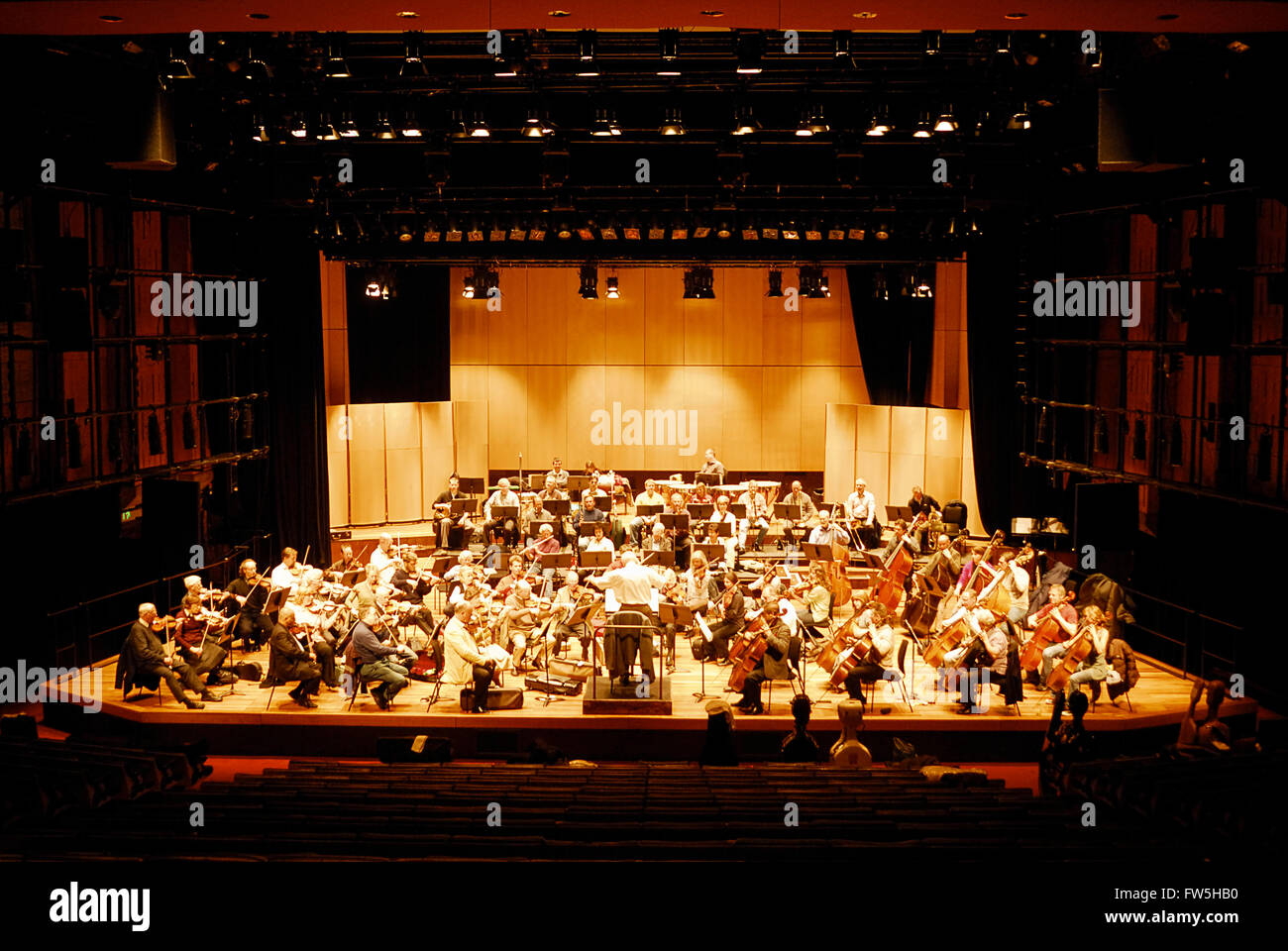 Aminta Chamber Orchestra at rehearsal, Queen Elizabeth Hall, London, conducted by Professor Dr. Donald Hoskins MBE. Stock Photo