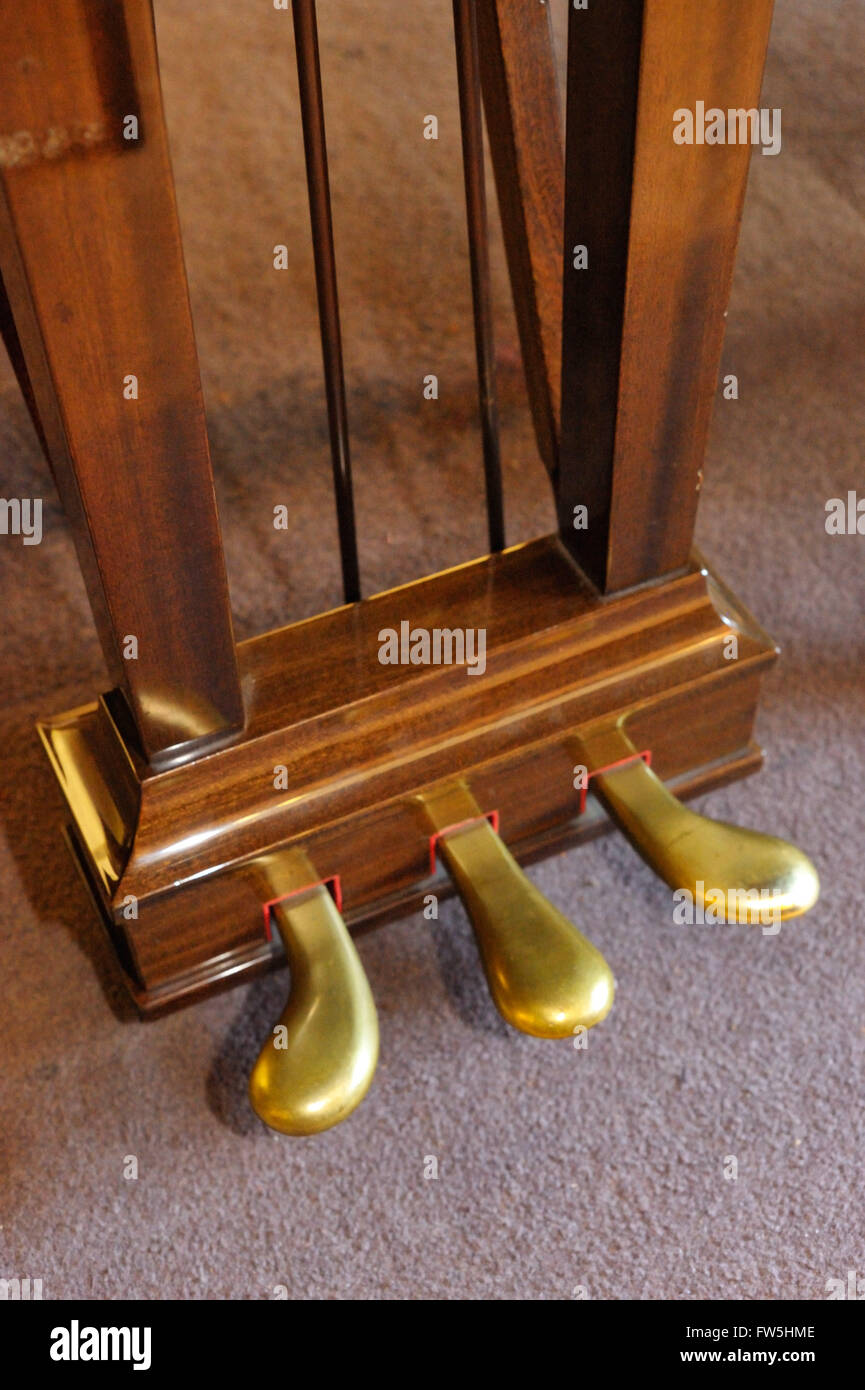 Sostenuto pedal hi-res stock photography and images - Alamy