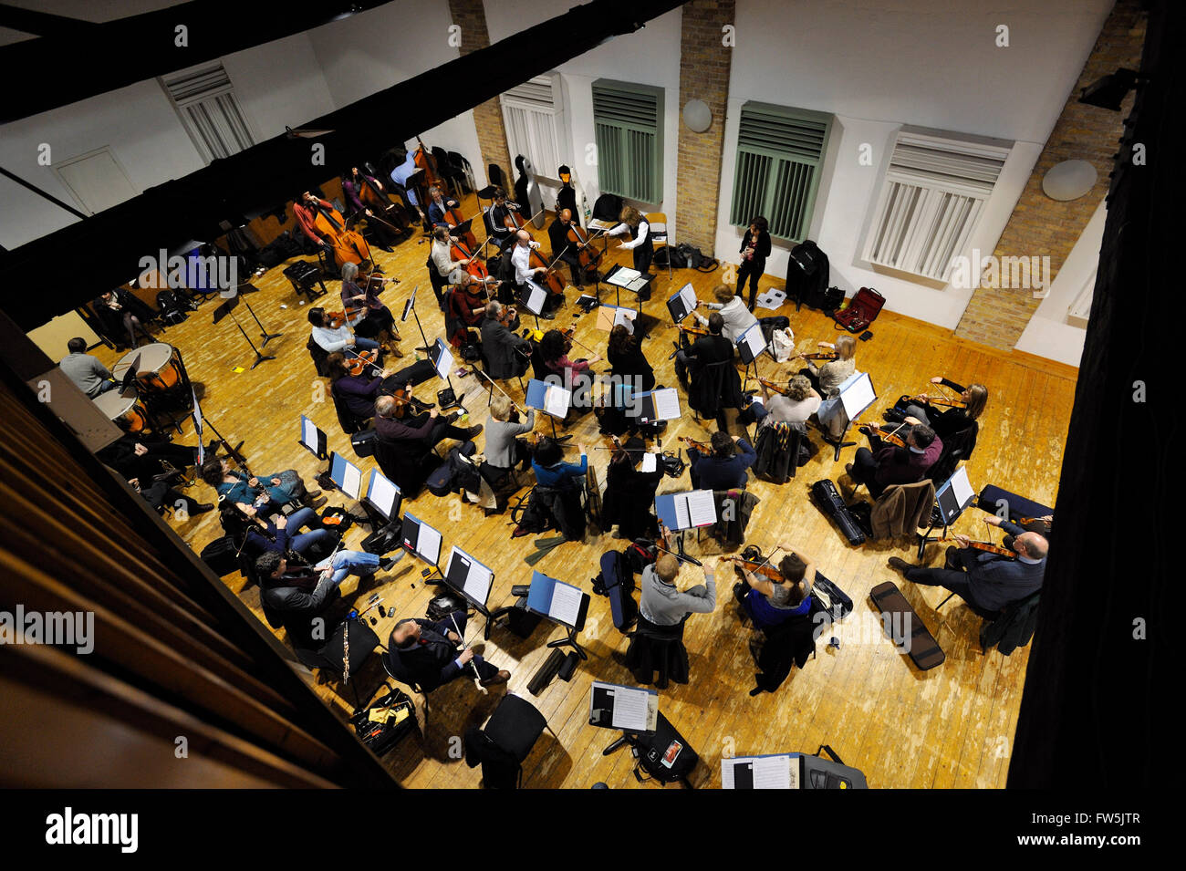 Rehearsal mkco hires stock photography and images Alamy