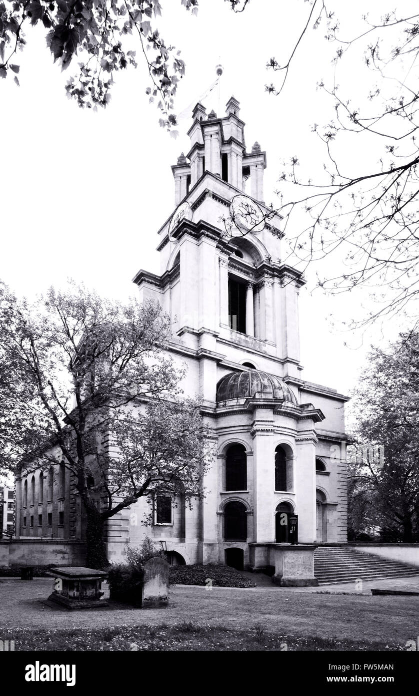 Exterior of St Anne's church, Limehouse. Designed by Nicholas Hawksmoor, as one of twelve churches built to serve the needs of the rapidly expanding population of London in the 18th century. The scheme never met its original target, but those built were also known as the Queen Anne Churches. This church was consecrated in 1730, though gutted by fire on Good Friday 1850, and restored between 1851 and 1854 by Philip Hardwick. Restored by Julian Harrap between 1983 and 1993, when tubular steel trusses were added to support the roof. Charles Dickens, English novelist, would stay as a child with hi Stock Photo