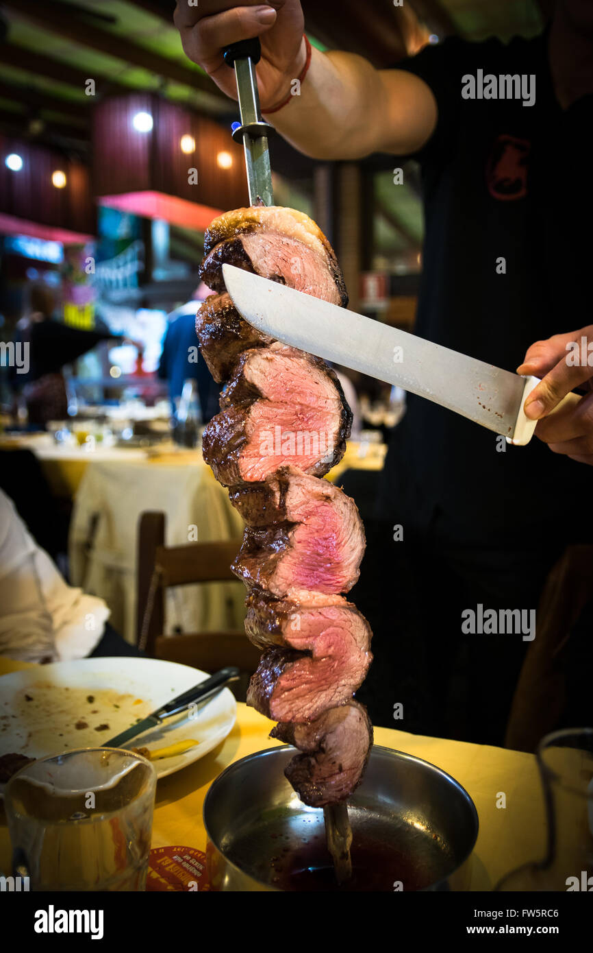 Tradicional espeto de Picanha. - Picture of Churrascaria JL, Reserva -  Tripadvisor