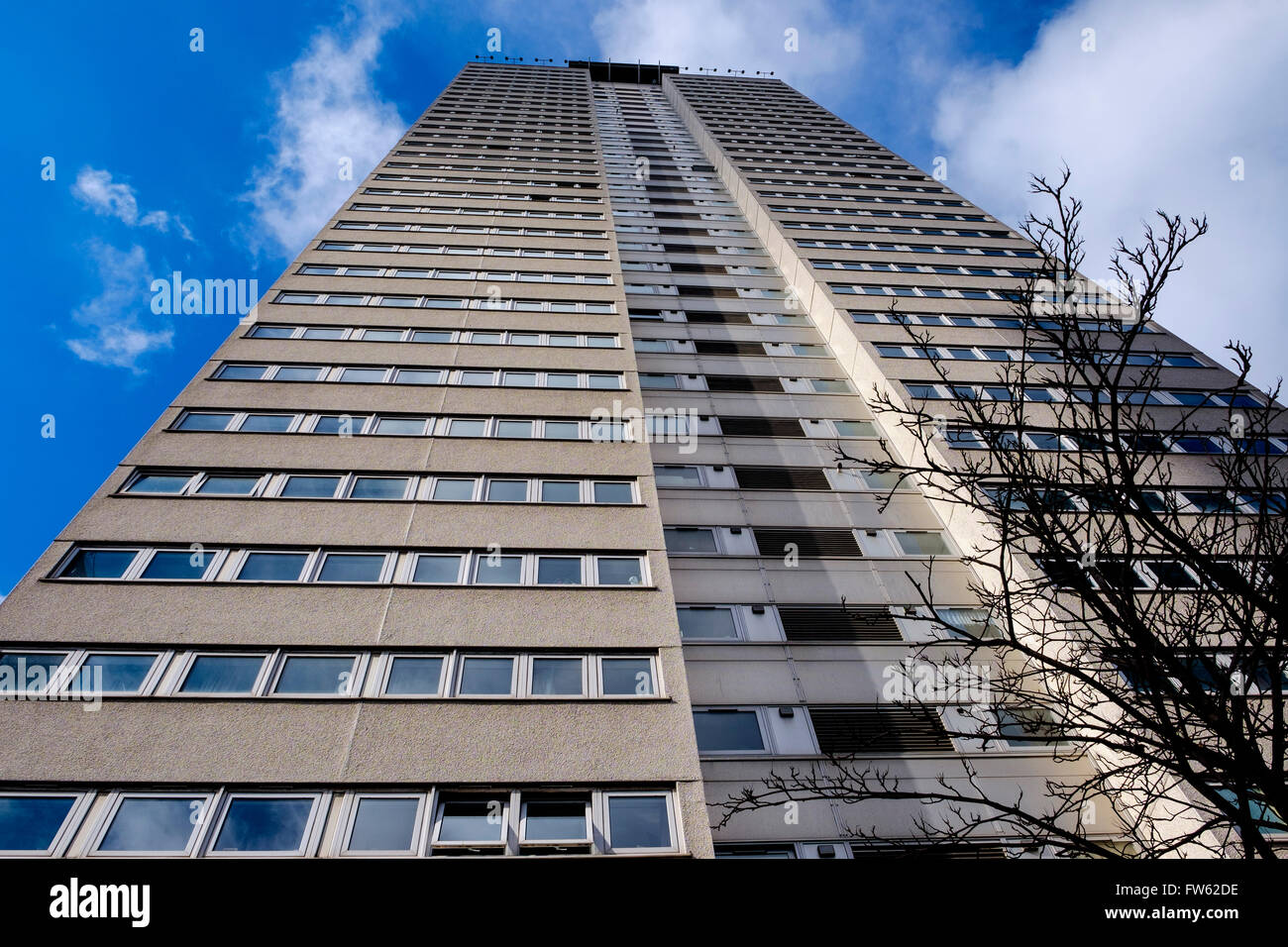 High rise flats birmingham hires stock photography and images Alamy