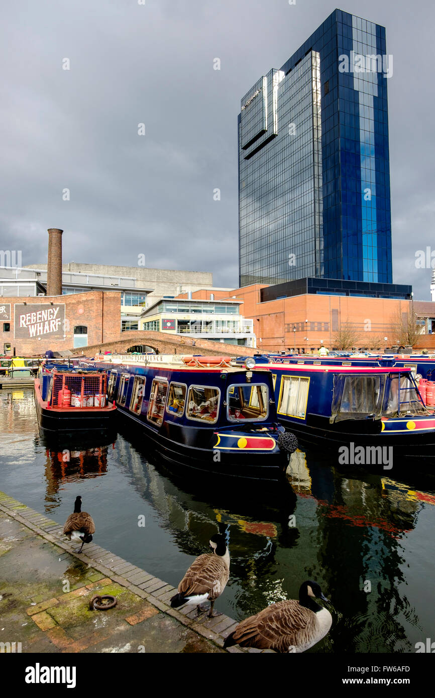 Canal boats at Regency Wharf in the centre of Birmingham, England Stock