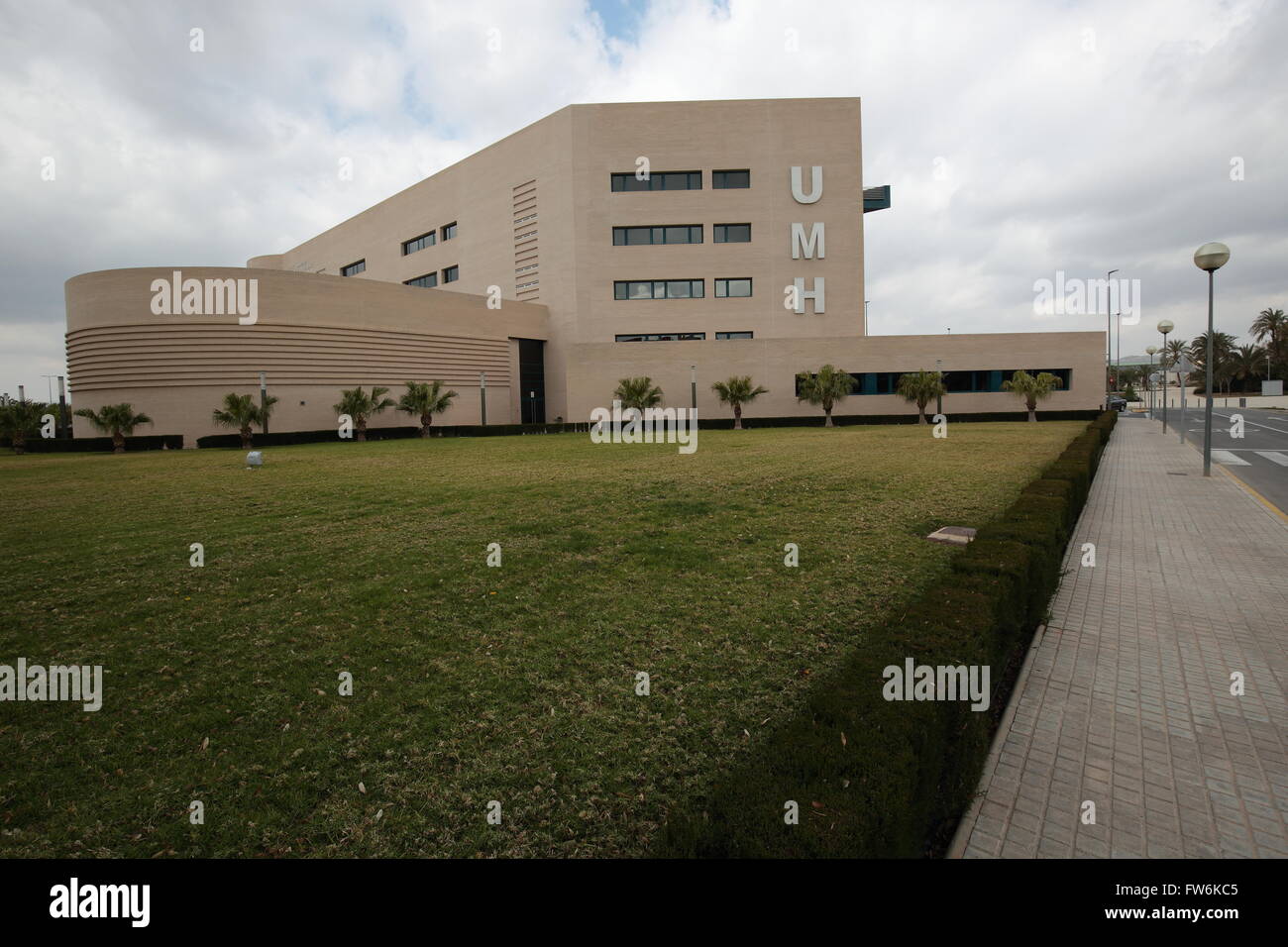 Elche, Spain. 17 de Marzo de 2016: Edificio de la Universidad Miguel Hernández de Elche. Stock Photo
