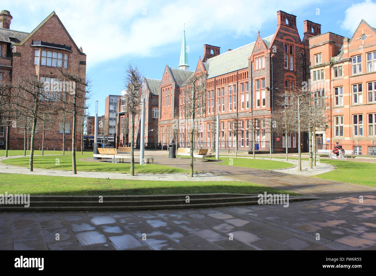 university of Liverpool school of engineering The quadrangle Stock