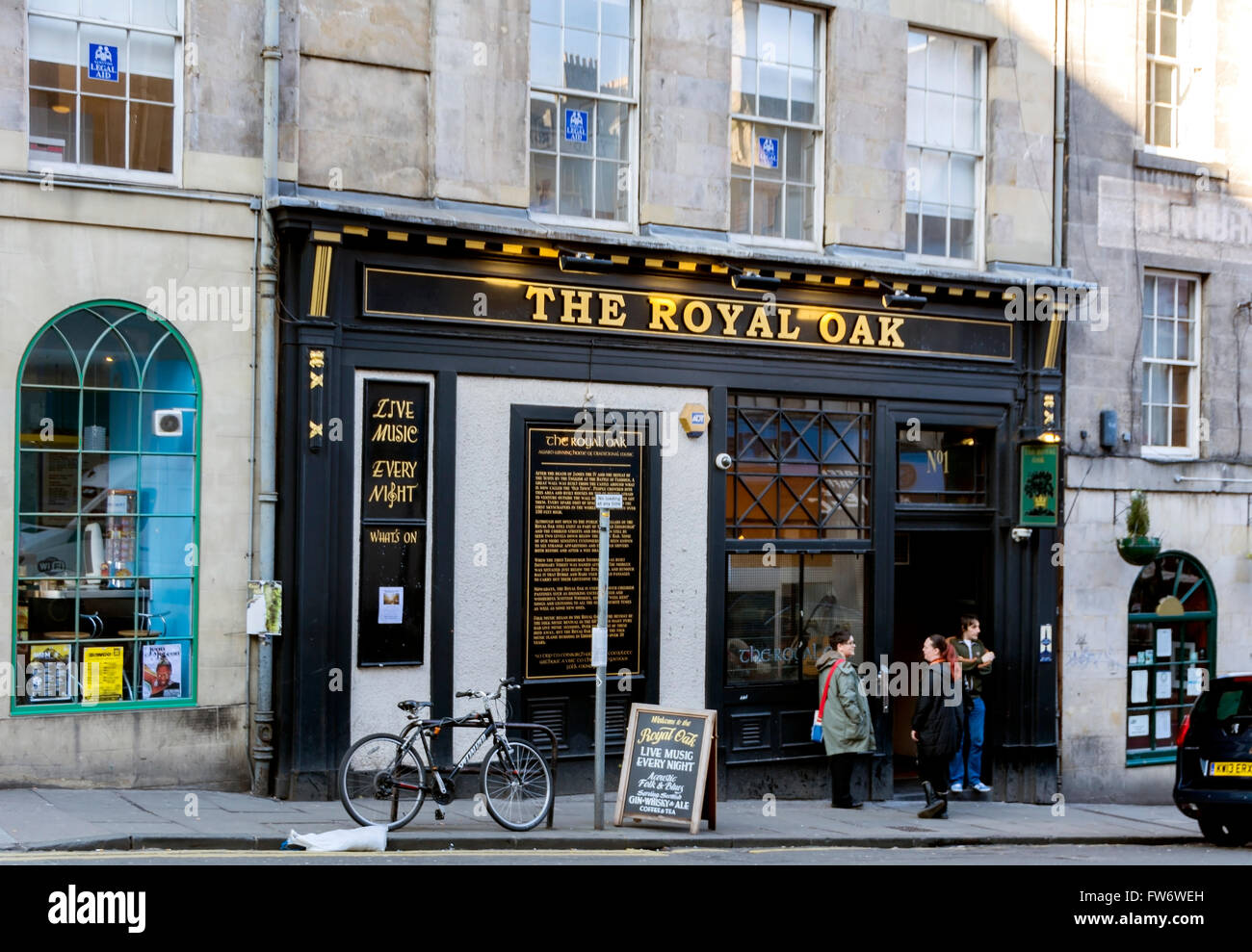 The Royal Oak traditional pub in Edinburgh's Infirmary Street is well