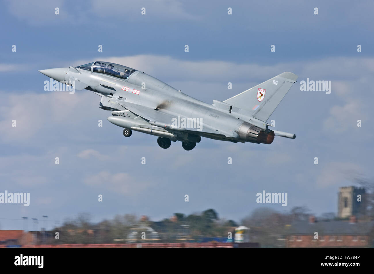 RAF Eurofighter Typhoon of No.29(R) Squadron powers away from RAF Coningsby Stock Photo