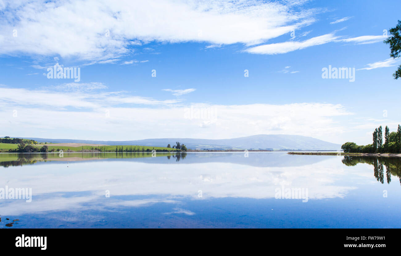 Lake in new zealand hi-res stock photography and images - Alamy