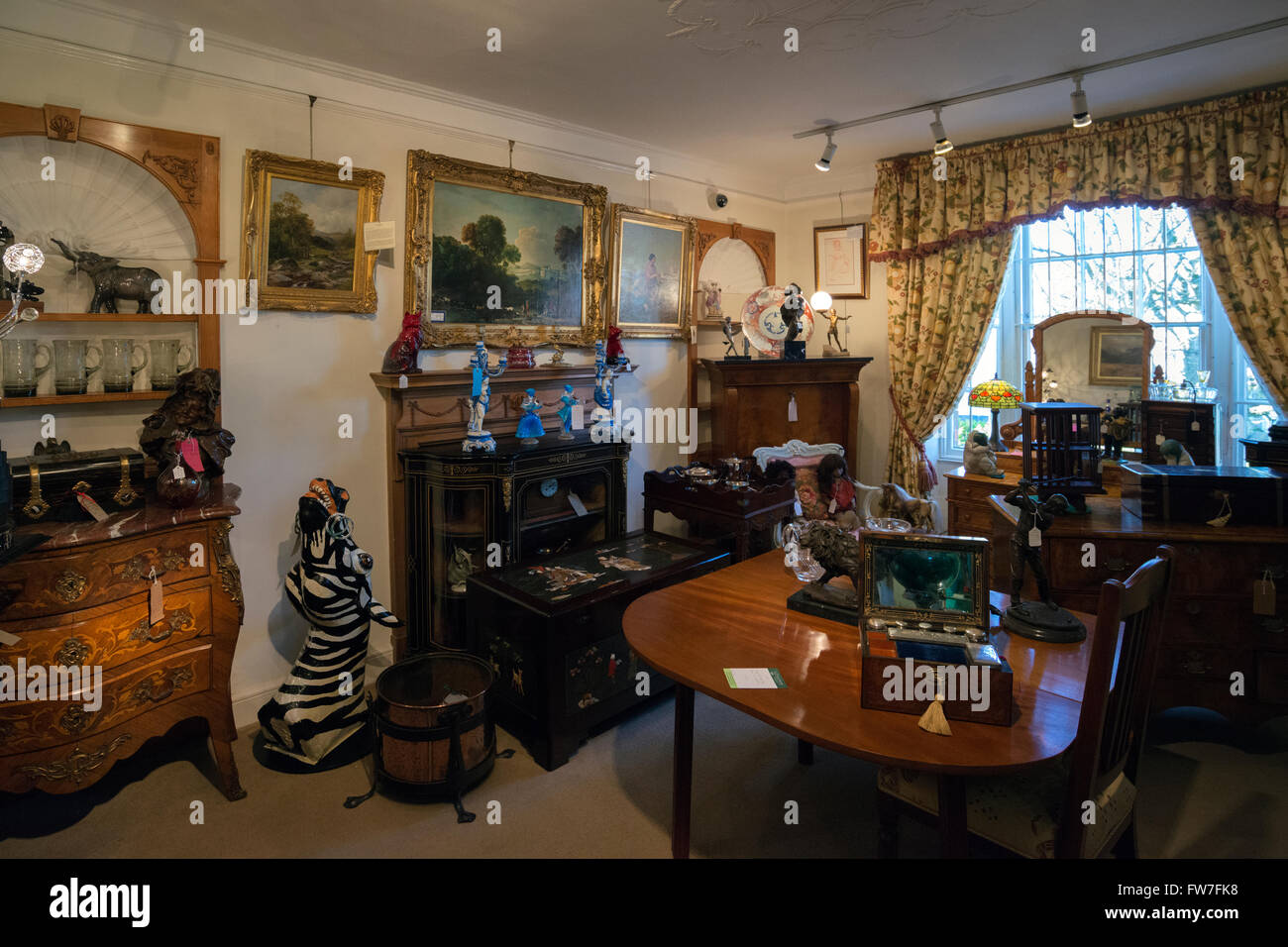 Great Grooms Antique Shop - Interior. Hungerford, England Stock Photo ...