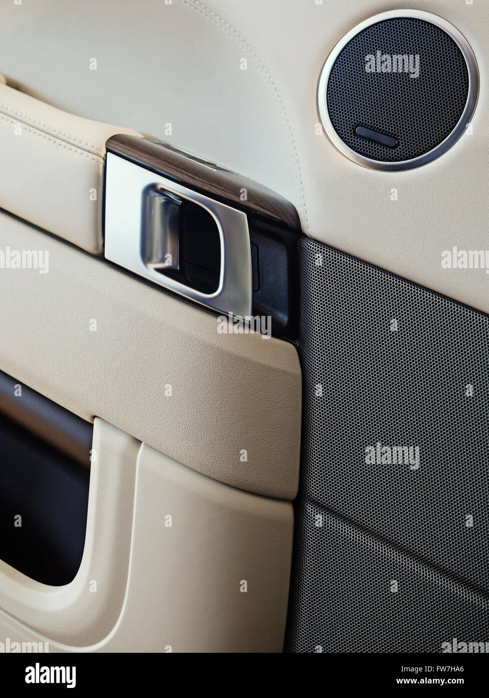 Car speaker hires stock photography and images Alamy