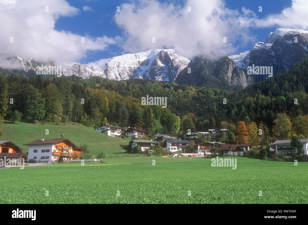 Houses in Oberschoenau, near Berchtesgaden, Bavaria, Germany Stock Photo Alamy