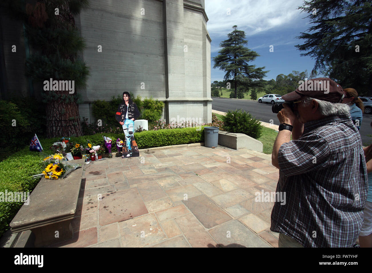 Celebrity final resting places - Forest Lawn Memorial Park & Mortuaries: The grave of Michael Jackson at the Great Mausoleum.  Featuring: Michael Jackson Where: Glendale, California, United States When: 01 Mar 2016 Stock Photo