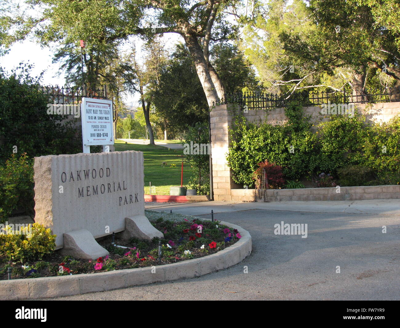 Celebrity final resting places Oakwood Memorial Park. Featuring