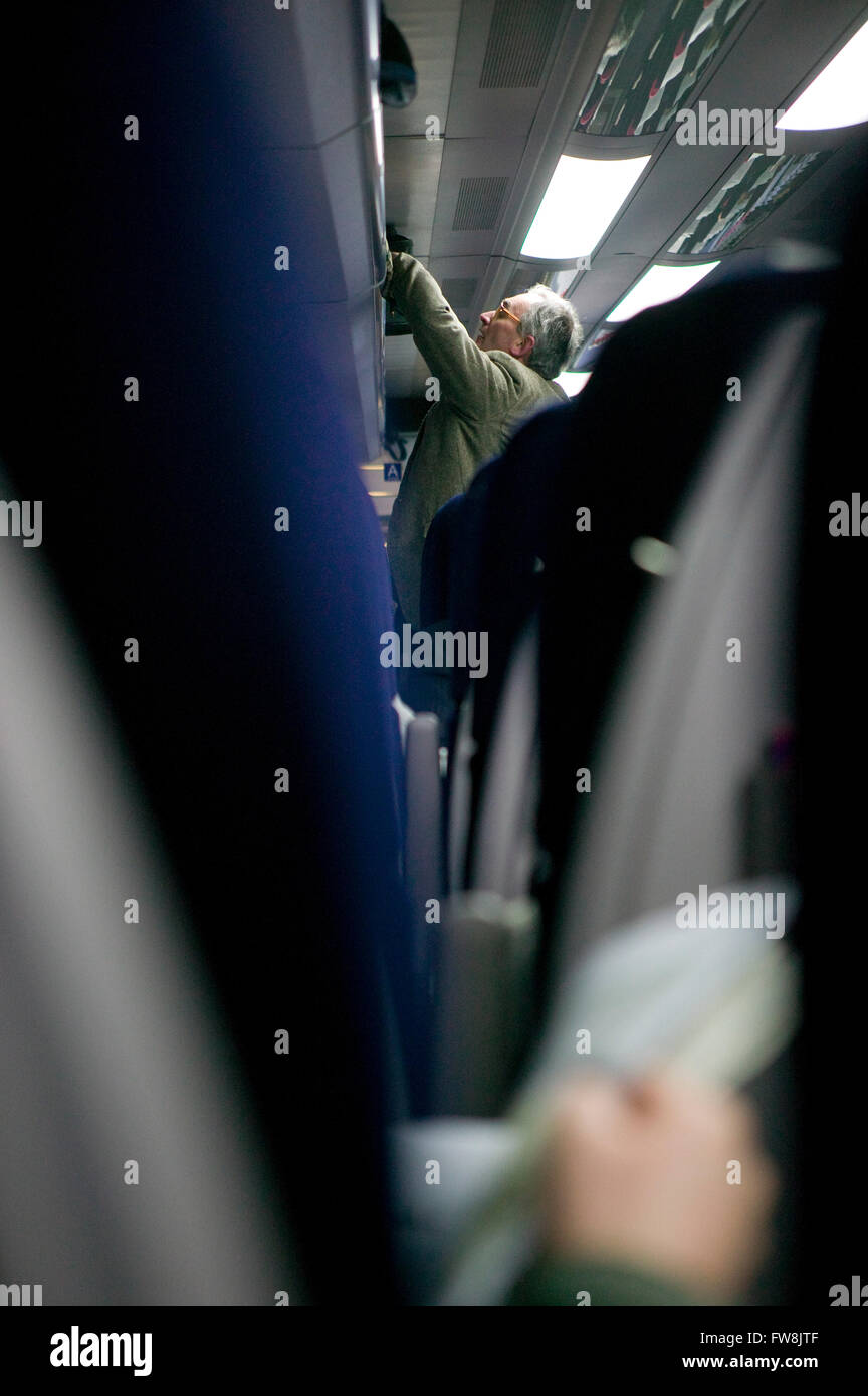 Train luggage rack hires stock photography and images Alamy